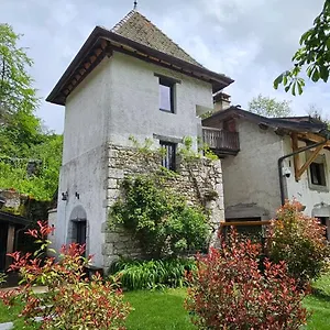 la-tour-du-moulin.hotels-rhonealpes.com/